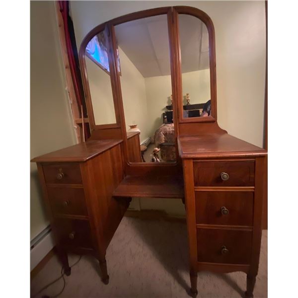 Mirrored Vanity 44W x 18D x 65T