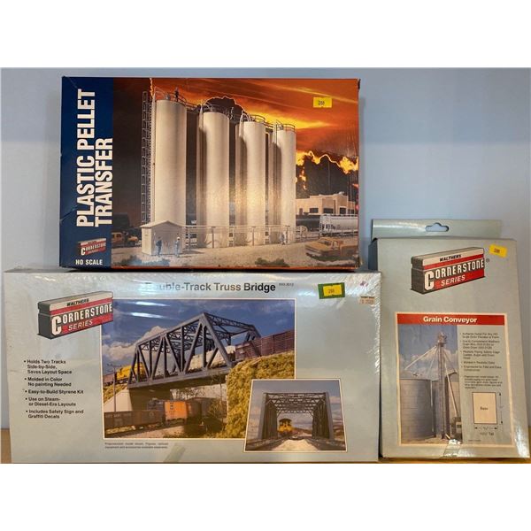 Walters Cornerstone HO Train Decor