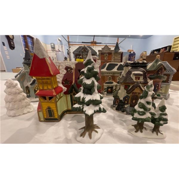 Small Christmas Village 5T