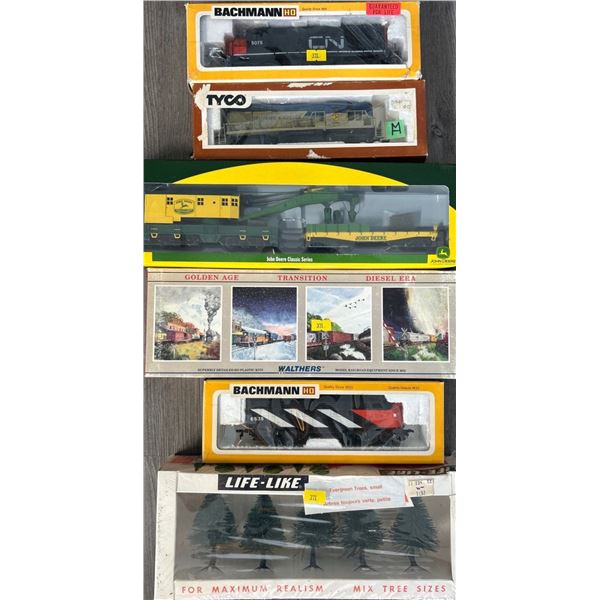 Vintage HO Scale Model Train Cars, Tracks, Buildings