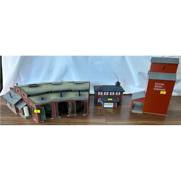 Plastic & Model Railroad Buildings and More!
