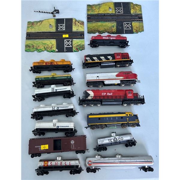 Shell, Texaco, CP Rail, Cyanamid Box Cars for Vintage Model Train sets