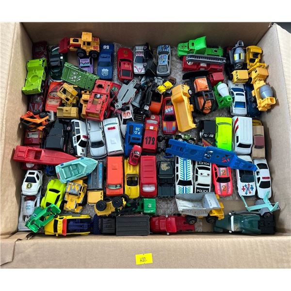 Huge Assortment of Die Cast,Hot Wheels, Matchbox and other vintage Toy Cars