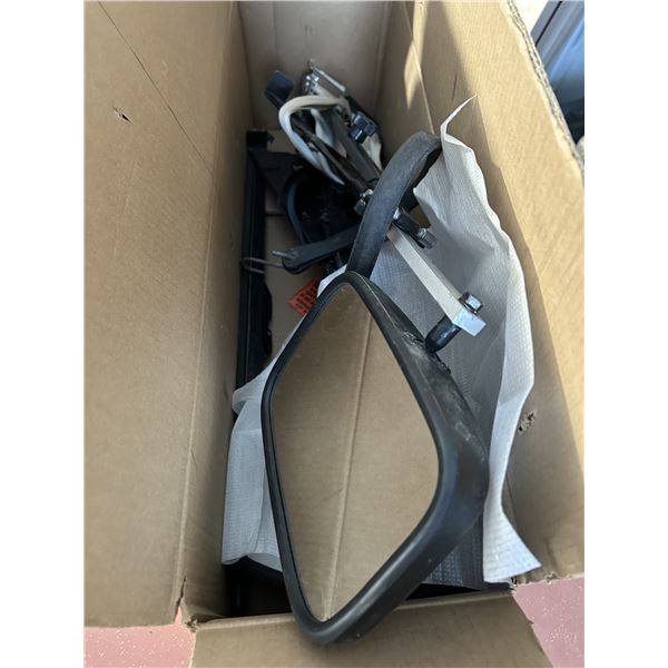 Extension Mirrors For A Towing Trailer