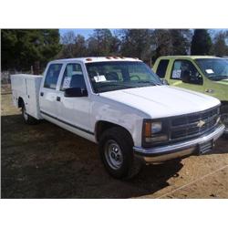 2000 CHEVROLET 3500 CREW CAB MECHANICS TRUCK S/N F473824