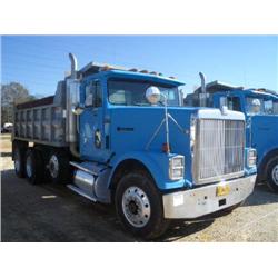 1996 INTERNATIONAL 9300 TRI AXLE DUMP