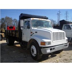 1999 INTERNATIONAL 4700 S/A DUMP