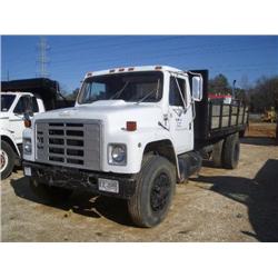 1983 INTERNATIONAL 1954 S/A DUMP