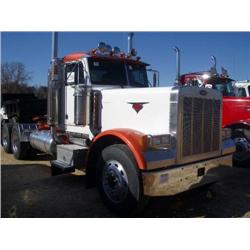 2001 PETERBILT 379 T/A TRUCK TRACTOR