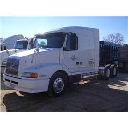 1998 VOLVO C10 T/A TRUCK TRACTOR
