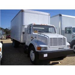 1999 INTERNATIONAL 4700 S/A VAN TRUCK