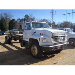 1988 FORD F700 CAB & CHASSIS
