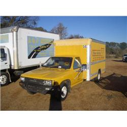 1990 TOYOTA VAN TRUCK