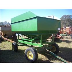 JOHN DEERE GRAVITY FLOW WAGON