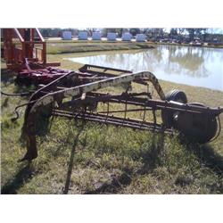 JOHN DEERE HAY RAKE