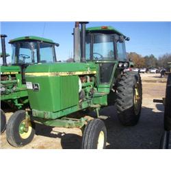 JOHN DEERE 4440 FARM TRACTOR