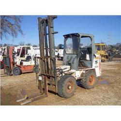 BOBCAT/CLARK 2000 FORKLIFT