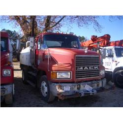 1996 MACK CH612 S/A WATER TRUCK