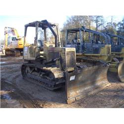 CAT D3B CRAWLER TRACTOR