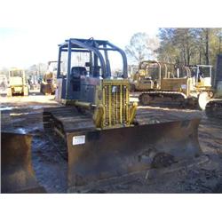 KOMATSU D32P-1 CRAWLER TRACTOR