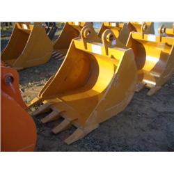 UNUSED 42" BUCKET FITS KOMATSU PC200  3-6 KOB