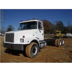 1992 VOLVO T/A CAB & CHASSIS