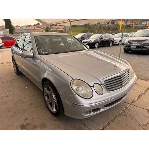 2006 Mercedes Benz E350 - SALVAGE/158,817 Mi