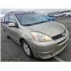 Image 2 : 2004 Toyota Sienna