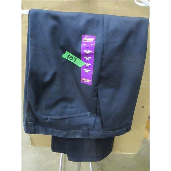 NEW:  DICKIES WORK PANTS (SIZE 42 X 30)