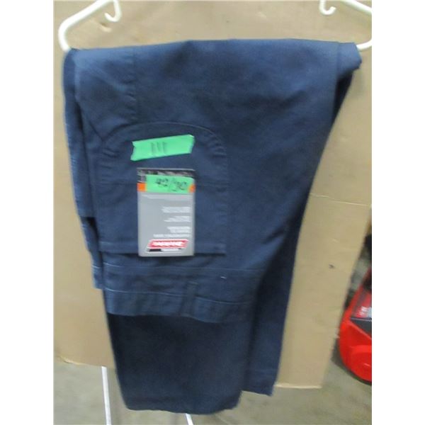 NEW:  DICKIES WORK PANTS (SIZE 42 X 30)