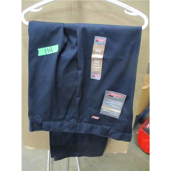 NEW:  DICKIES WORK PANTS (SIZE 44 X 30)
