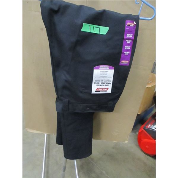 NEW:  DICKIES WORK PANTS (SIZE 40 X 30)