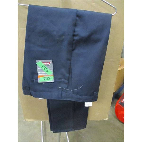 NEW:  DICKIES WORK PANTS (SIZE 38 X 34)