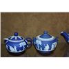 Image 3 : COLLECTION OF ANTIQUE WEDGWOOD BLUE & WHITE JASPERWARE TEAPOTS & SUGAR BOWLS (5 PCS)