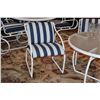 Image 3 : TROPITONE LANAI FURNITURE W/TABLE, 4 CHAIRS & CUSHIONS (5 PCS)