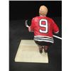 Image 3 : BOBBY HULL SIGNED LTF EDITION GARTLAND STATUE