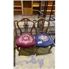 Image 1 : 2 VINTAGE CHAIRS
