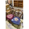 Image 3 : 2 VINTAGE CHAIRS