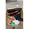 Image 2 : LOT OF ASSORTED ITEMS INCLUDING; MESSENGER BAG, LAPTOP BAG, CLOTHING & MORE
