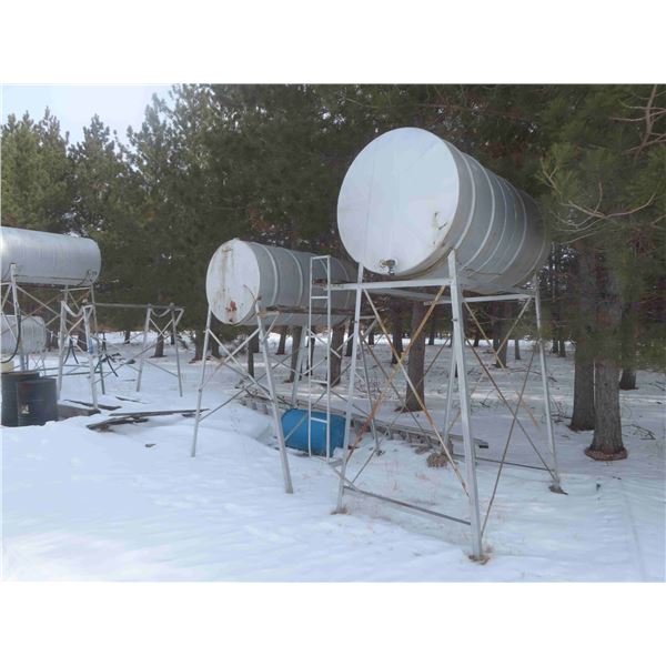 2 Fuel Tanks with Stands 500 Gal + 300 Gal