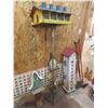 Image 1 : 4 Bird Feeders, Bird Houses, Shepherds Hook
