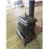 Image 4 : Cast Wood Heater