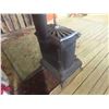 Image 5 : Cast Wood Heater