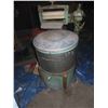 Image 1 : Antique Copper Tub Electric Washing Machine with Wringer