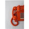 Image 4 : Vintage Orange Phone