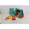 Image 1 : Fisher Price Play Family A Frame House w/ Accessories