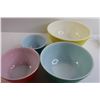 Image 6 : Set of 4 Pyrex Mixing Bowls