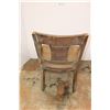 Image 4 : *Vintage Wooden Chair