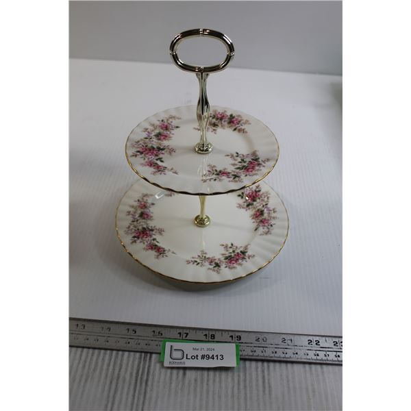 Royal Albert Lavender Rose 2-Tier Cupcake Stand