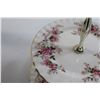Image 2 : Royal Albert Lavender Rose 2-Tier Cupcake Stand